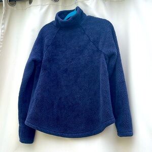 Blue fleece pull over